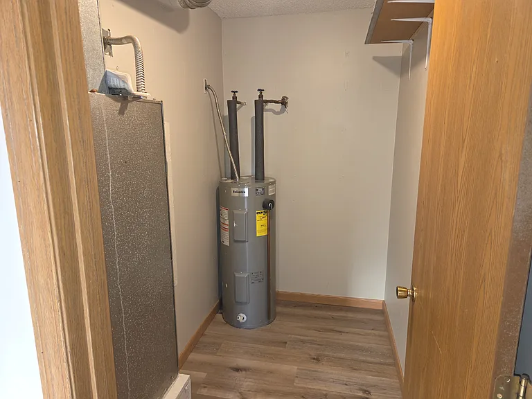2424 Park Ave #2 — Photo 6
