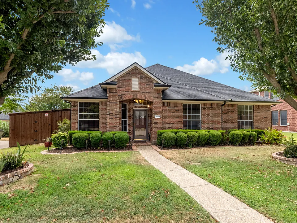 2600 Oakland Hills Dr
