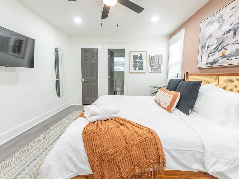 4747 Independent Ave — Photo 43