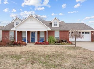 1804 Eastgate Dr, Greenwood, AR 72936