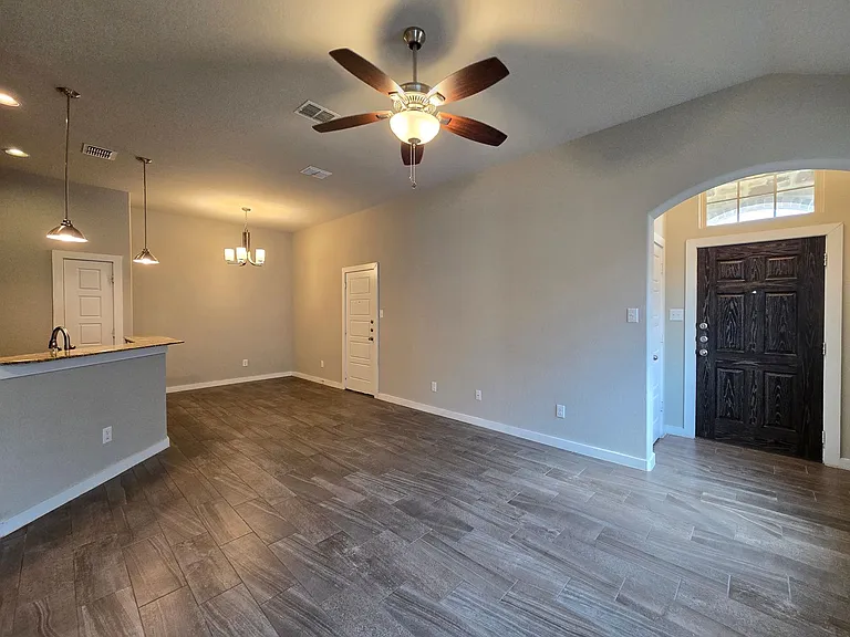 526 Creekside Frst — Photo 7