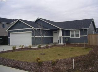 25219 Stellar Ave, Veneta, OR 97487