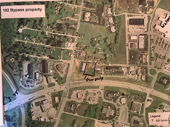 3rd image of 507 Spivey Ln