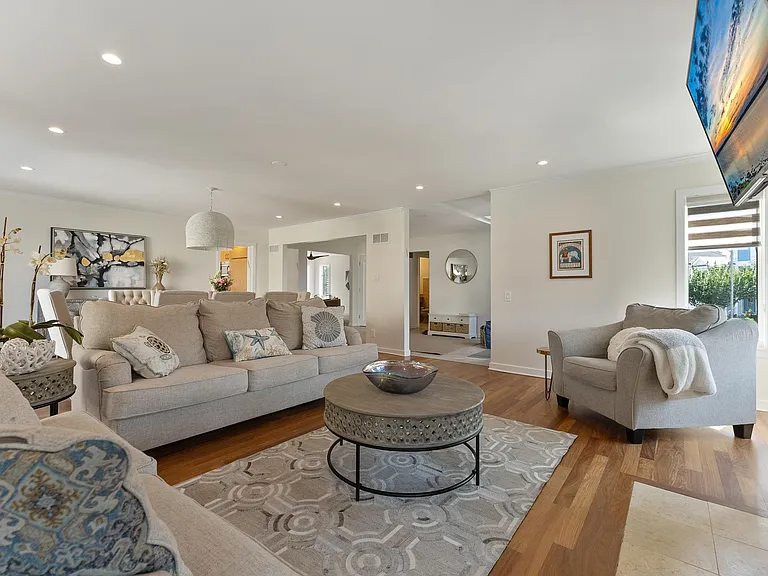 7600 Bayshore Dr — Photo 8