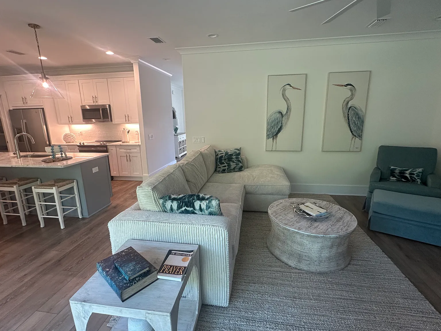4 bed, 2132 sqft, $3,850 — Photo 4