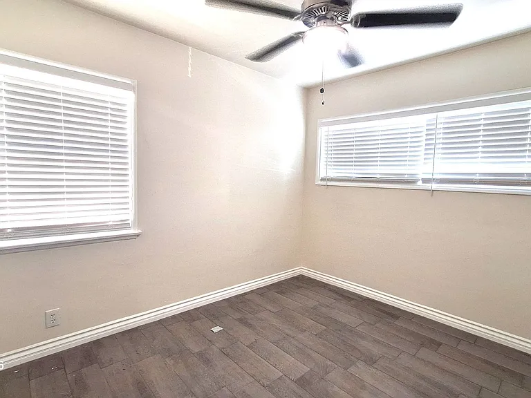 4033 W El Segundo Blvd — Photo 24