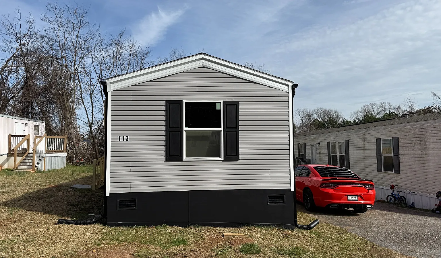 3 bed, 902 sqft, $750 — Photo 2