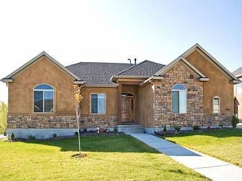 1st image of 3921 Winthrope Dr