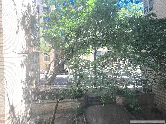 Rented by Sovereign Associates | media 27