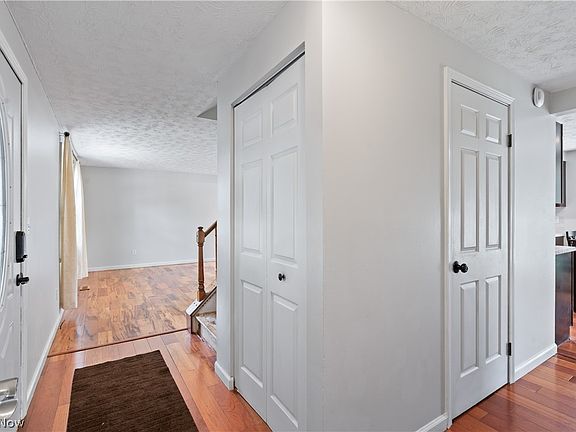3rd image of 2700 Elizabeth Dr SW