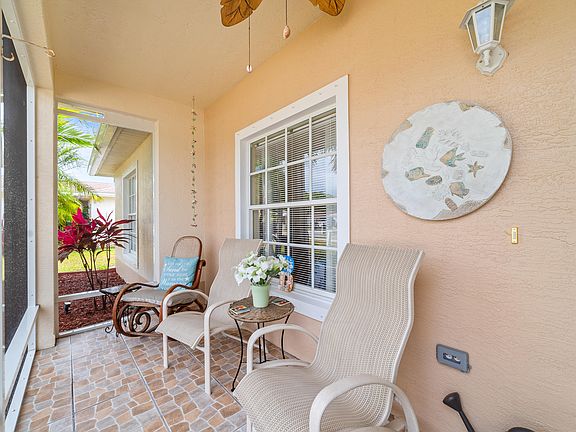 4th image of 6513 Las Palmas Way