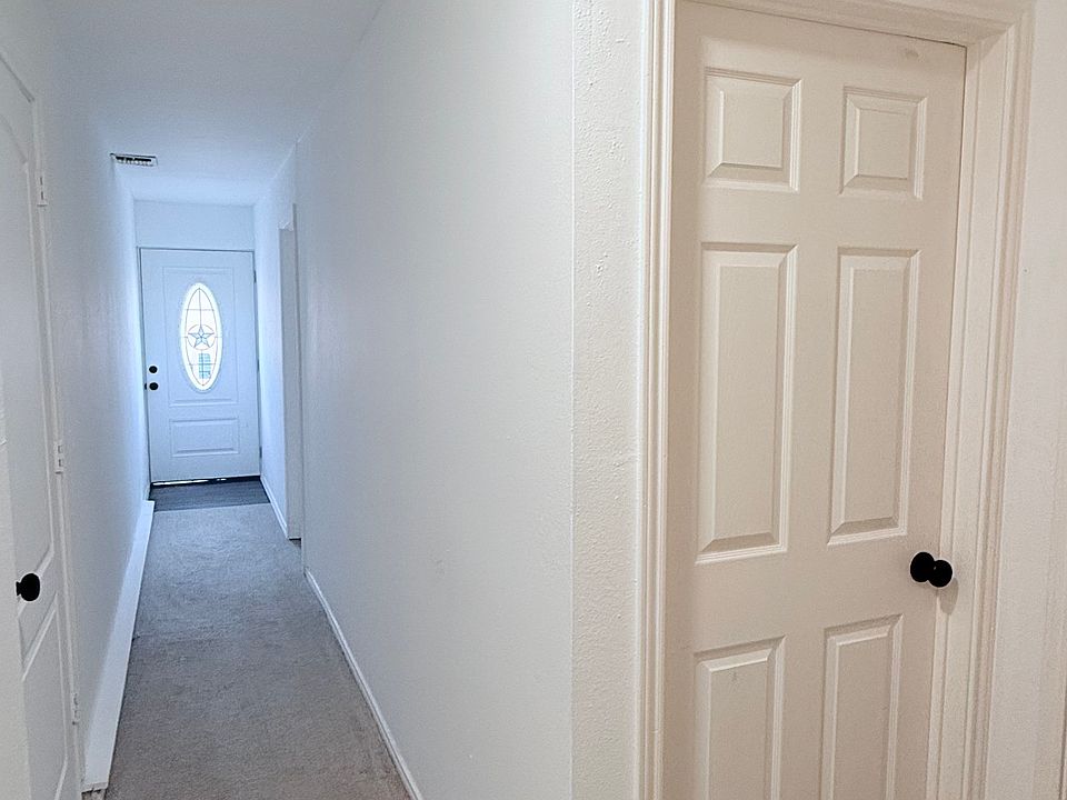 1st image of 358 Cypressfox Dr