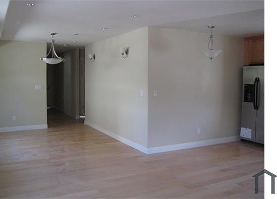 2nd image of 3045 Elmwood Ave