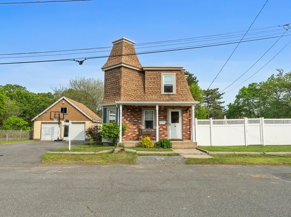 14 Moray St, Lynn, MA 01904