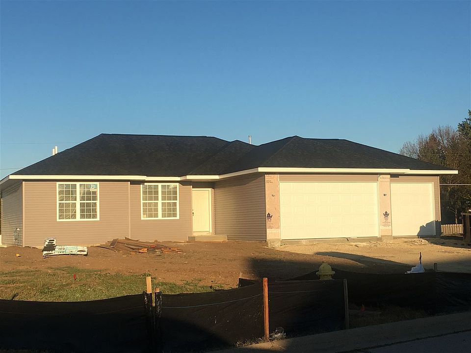 1st image of 8656 Scott Ln