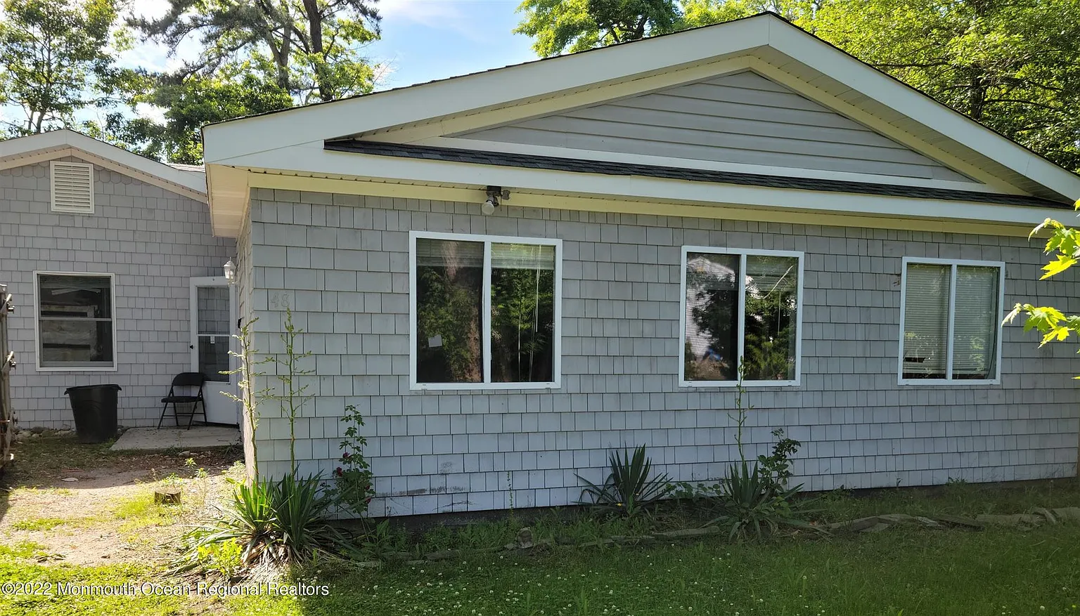 48 Chestnut St photo 1