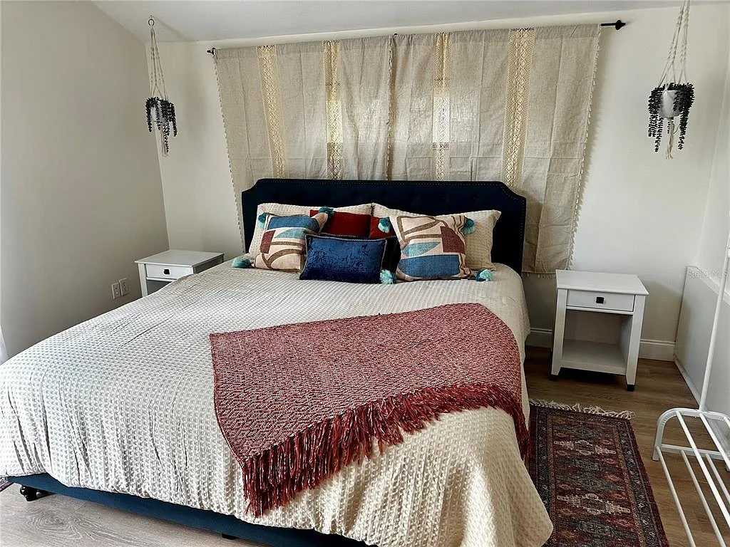 1 bed, 1.0 bath, 780 sqft, $1,400 — Photo 2