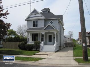 1116 S 7th St, Manitowoc, WI 54220
