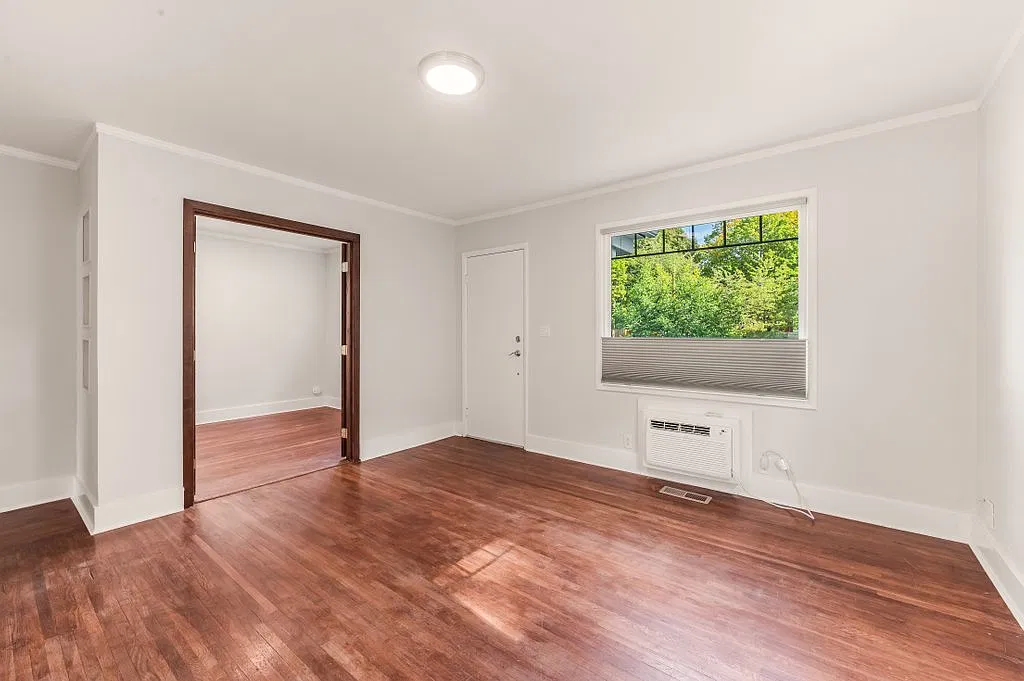 2 bed, 1400 sqft, $1,995 — Photo 3