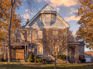 54 Bruce St, Cambridge, ON N1R 2E3