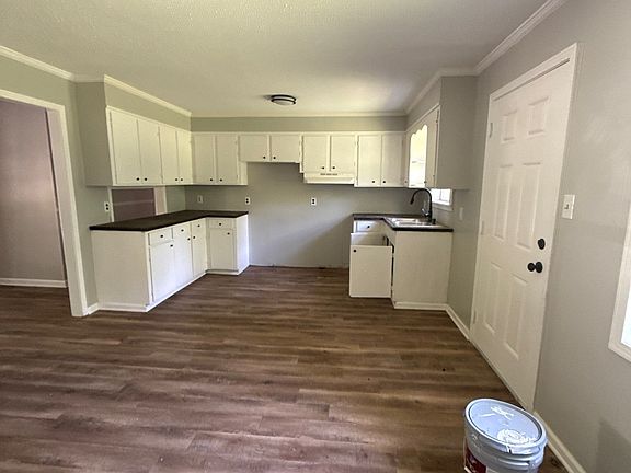 3rd image of 1103 Berrywood Ave