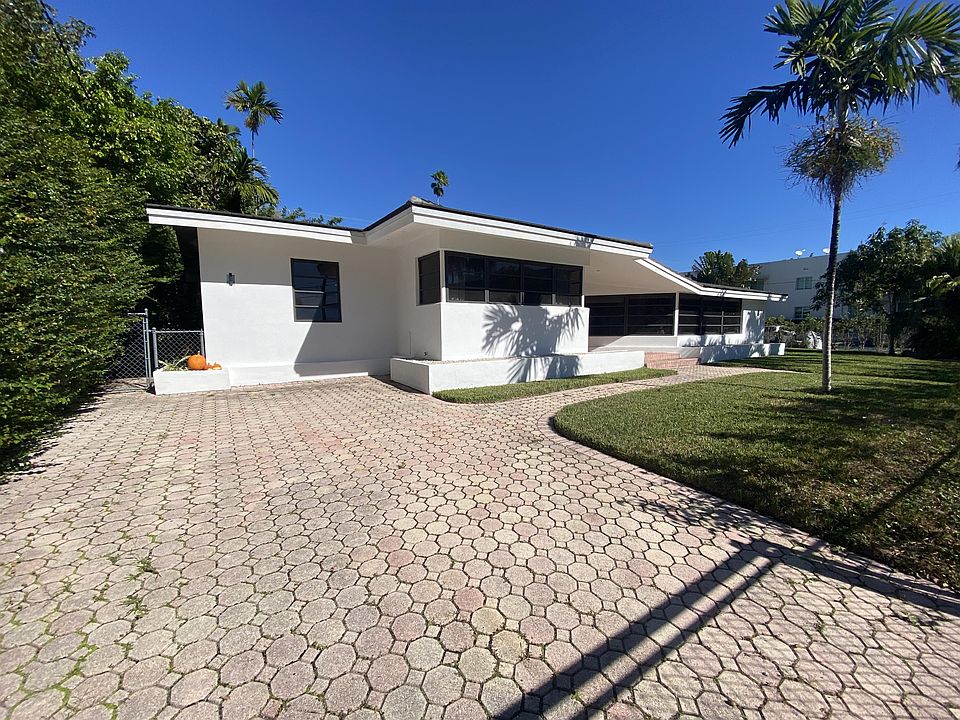 1st image of 1101 Bay Dr