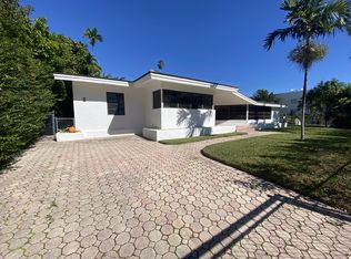 1101 Bay Dr, Miami Beach, FL 33141