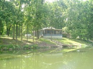 15948 Spruce Ln, Girard, IL