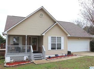 16 Oneal Ln, Guntersville, AL 35976