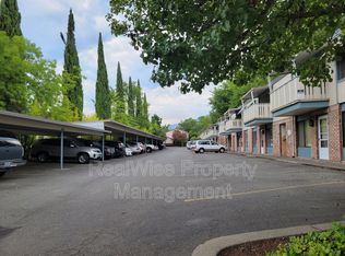 832 NE D St #19, Grants Pass, OR 97526