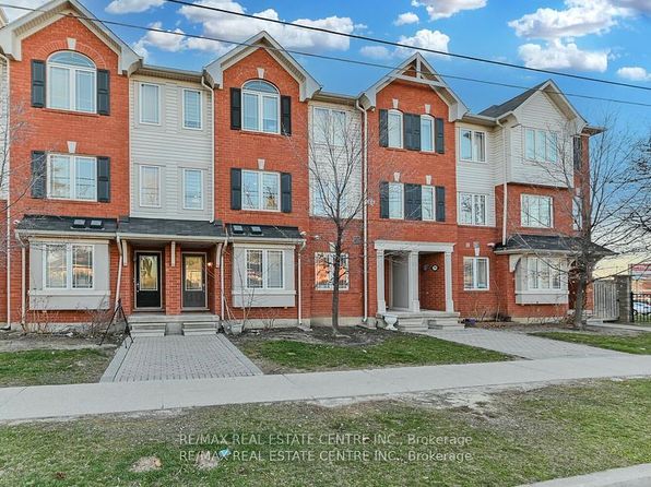 50 Hillcrest Ave #28, Brampton, ON L6W 0B1