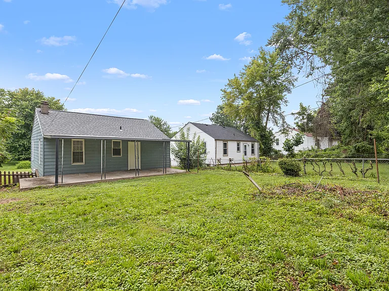 315 Averill Ave — Photo 17