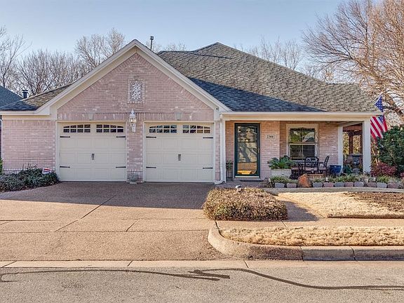 2nd image of 2301 Aberdeen Dr