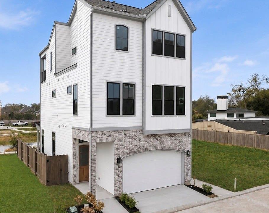 1st image of 8705 Padua Ln