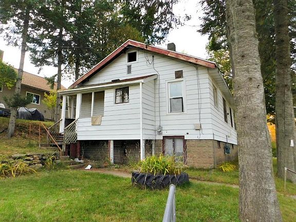 2nd image of 332 Cleveland Ave