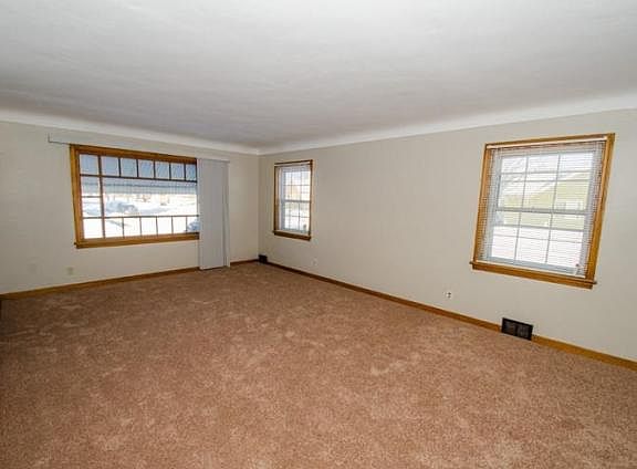 3rd image of 502 S Camden St