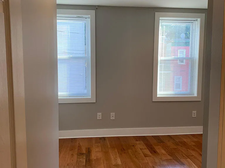 3409 Fairmount Ave — Photo 7