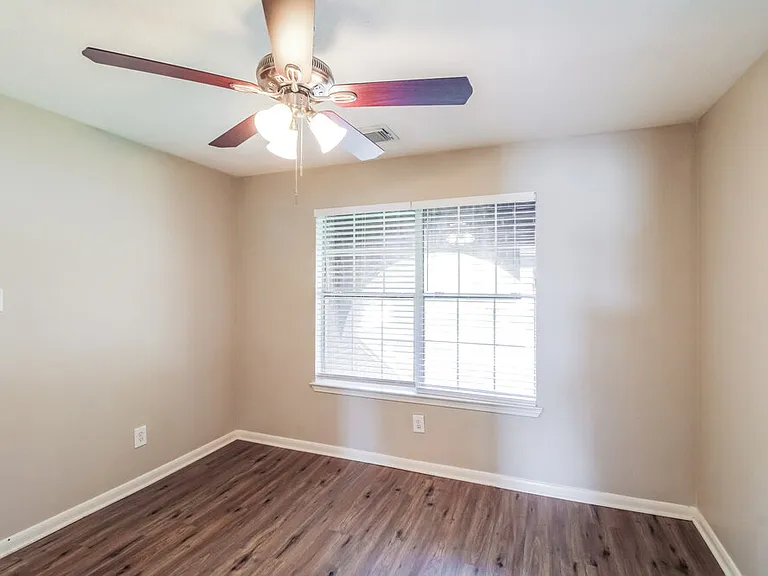 304 Cedar Branch Dr — Photo 13