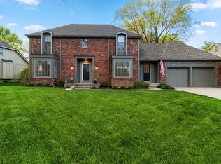 2208 W 124th St, Leawood, KS 66209