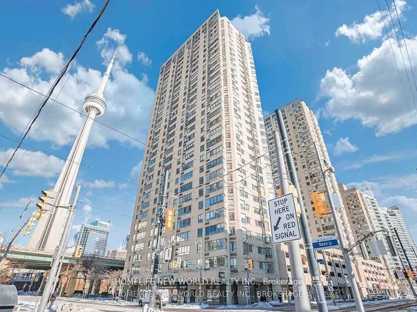 270 Queens Quay W, Toronto, ON