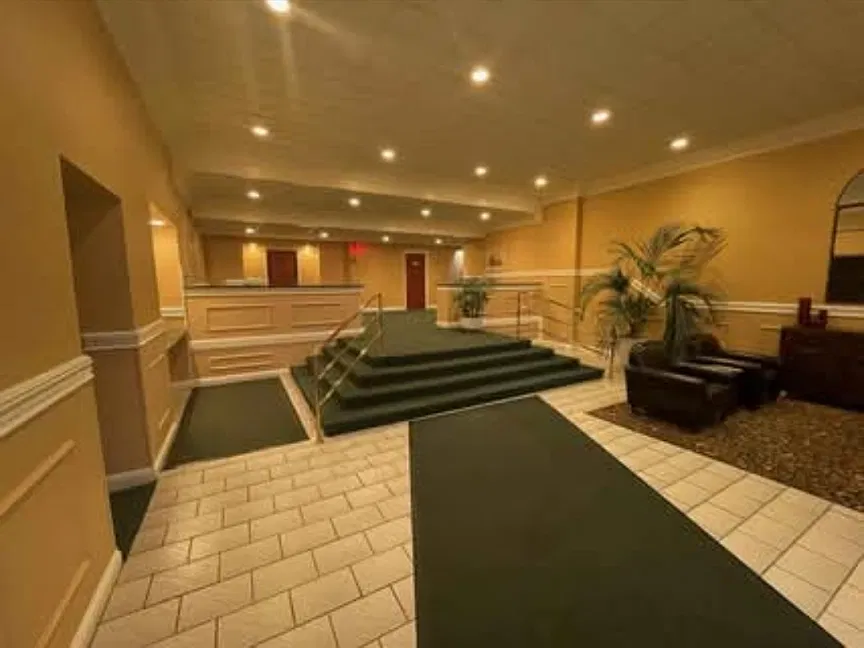 2 bed, 1023 sqft, $3,000 — Photo 3