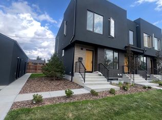 7904 98th Ave NW #772B3E7A7, Edmonton, AB T6A 0B4