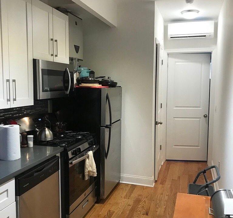 2nd image of 1930 Grove St