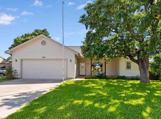 1937 Sleepy Holw, Kingsland, TX 78639