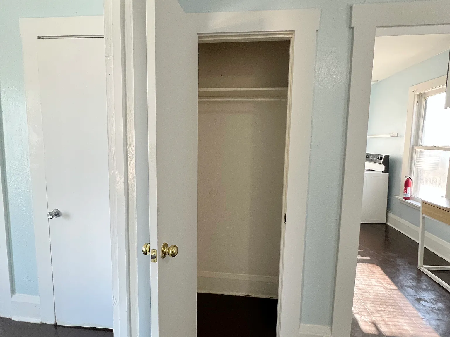 2 bed, 480 sqft, $900 — Photo 2