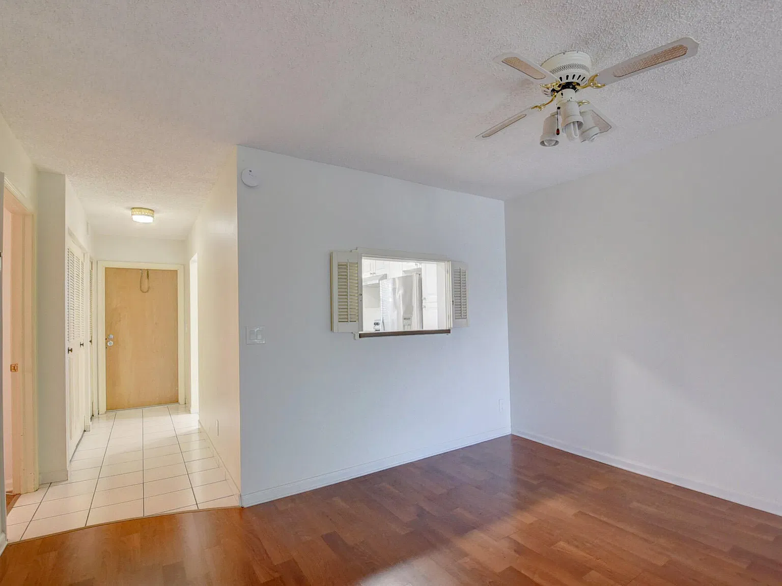 2 bed, 2.0 bath, 963 sqft, $2,200 — Photo 4