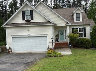 101 Cabells Ct, Farmville, VA 23901