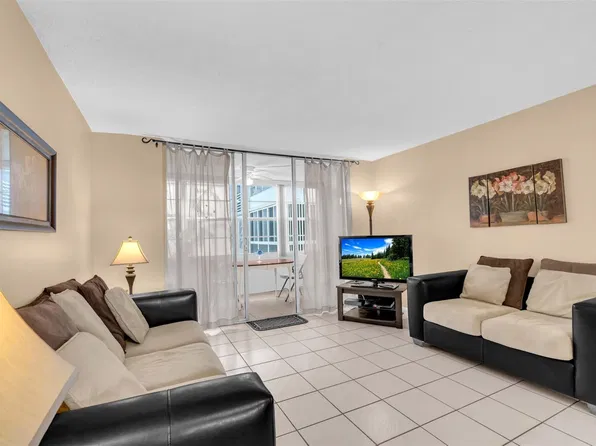 2600 NW 49th Avenue #309, Lauderdale Lakes, FL 33313