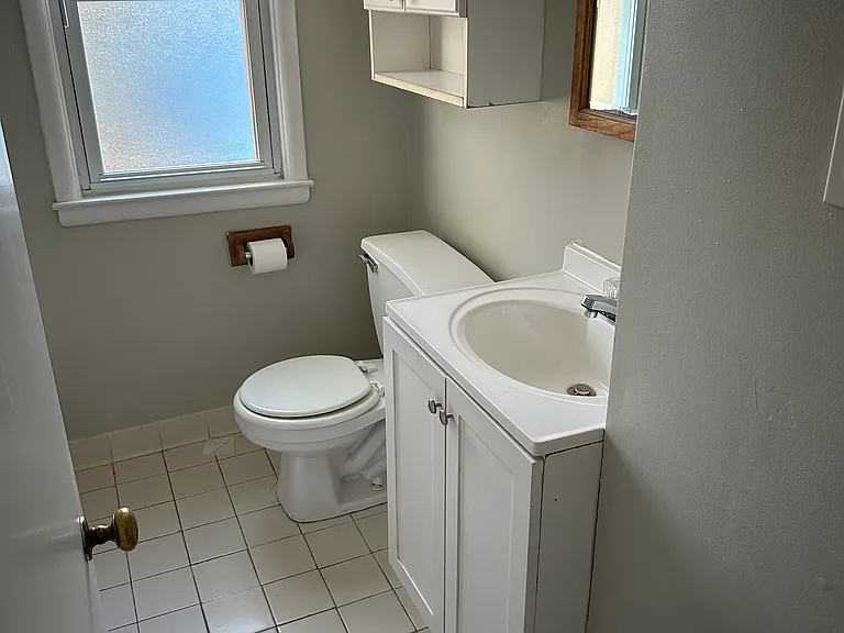 22468 Cushing Ave — Photo 3