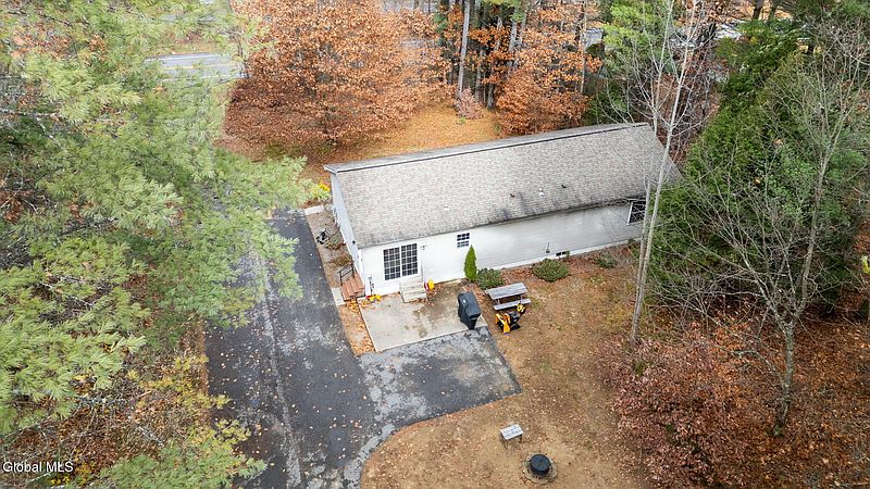 2nd image of 3380 State Highway 30
